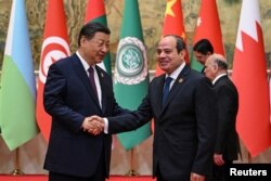 Çin Devlet Başkanı Xi Jinping, Çin-Arap Ülkeleri İşbirliği Forumu çerçevesinde Mısır Cumhurbaşkanı Abdülfettah El Sisi ile görüştü - 30 Mayıs 2024.