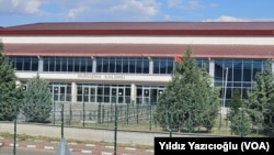 Sinan Ateş cinayeti davası, Ankara'daki Sincan Cezaevi Kampüsü'ndeki 32. Ağır Ceza Mahkemesi’nde görülüyor.