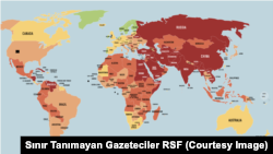 Uluslararası Sınır Tanımayan Gazeteciler (RSF) örgütü de 2002 yılından bu yana her 3 Mayıs’ta Dünya Basın Özgürlüğü Endeksi’ni açıklıyor.