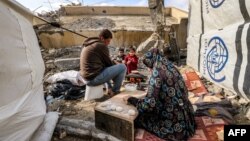 غزہ میں جہاں لوگوں کے گھر تباہ ہو چکے ہیں وہیں خوراک کی شدید کمی کا سامنا ہے۔