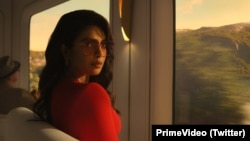 ویب سیریز میں معروف بھارتی اداکارہ پریانکا چوپڑا ایکشن رول میں نظر آئیں گی۔ 