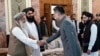 افغانستان کے لیے چین کے سفیر ژاؤ شنگ طالبان کے وزیراعظم محمد حسن اخوند سے کابل میں ملاقات کر رہے ہیں۔ 13 ستمبر 2023