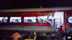 اڑیسہ میں ٹرینوں کا حادثہ، فوٹو اے پی 2 جون 2023