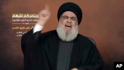 اس ویڈیو میں حزب اللہ کے رہنما سید حسن نصر اللہ کو 3 نومبر 2023 کو بیروت میں ایک ریلی کے دوران ویڈیو لنک کے ذریعے خطاب کرتے ہوئے دکھایا گیا ہے۔