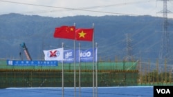 Quốc kỳ Trung Quốc tung bay tại Nhà máy Nhiệt điện Vĩnh Tân 1, và sẽ còn bay phấp phới ở khu vực xung yếu này trong hàng chục năm tới. Ảnh: Lê Anh Hùng