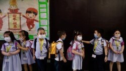 فلپائن میں تعلیمی سال جون سے شروع ہوتا ہے لیکن اس بار کرونا کی وبا کی وجہ سے تعلیمی سال اب تک شروع نہیں ہو سکا ہے۔