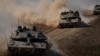 اسرائیل کے ٹینک غزہ کی جانب بڑھ رہے ہیں۔