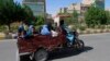 افغانستان: محرم کے بغیر سفر پر پابندی، 'خواتین طالبان کی کابینہ میں تو کیا ٹیکسیوں میں بھی نظر نہیں آتیں' 
