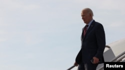 Tổng thống Joe Biden tại Căn cứ không quân Dover ở Delaware.