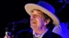 Nhạc sĩ Bob Dylan nhận giải Nobel Văn học