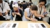 چین میں پرانے آئی فون ماڈلز کی فروخت پر پابندی عائد