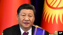 Chủ tịch Trung Quốc trong chuyến thăm Kazakhstan giữa năm ngoái.