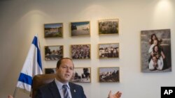 Bộ trưởng Kinh tế và Công nghiệp Israel, Nir Barkat nói an ninh quốc gia không chỉ tối cần thiết mà còn quan trọng đối với nền kinh tế Israel.