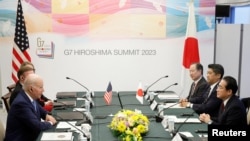 Tổng thống Mỹ Joe Biden và Thủ tướng Nhật Fumio Kishida họp song phương trước Hội nghị Thượng đỉnh G7 tại Hiroshima (ảnh chụp ngày 18/5/2023)