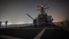 Hải quân Mỹ giải cứu thủy thủ khỏi con tàu bị Houthi tấn công ở Biển Đỏ