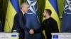 Ukraine kêu gọi tổng thư ký NATO sớm kết nạp và cung cấp thêm vũ khí
