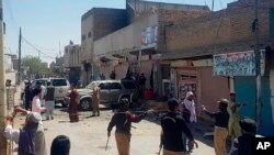 پولیس حکام کا کہنا ہے کہ دھماکہ چمن کے مرغی بازار میں نمازِ جمعہ کے بعد اس وقت ہوا جب فلسطینیوں کے حق میں ریلی نکالی جا رہی تھی۔