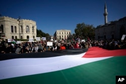 استنبول میں فلسطینیوں کے ساتھ یکجہتی کا مظاہرہ فوٹو اے پی،20 اکتوبر 2023