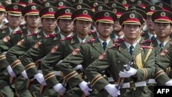 Ðiều khiến các nhà phân tích và các chính phủ trên thế giới lo ngại không phải là Trung Quốc chi tiêu bao nhiêu tiền cho quân đội mà là mục tiêu của việc này là gì