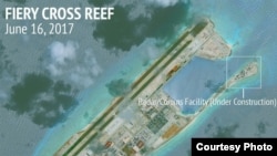 Hình ảnh vệ tinh do Trung tâm nghiên cứu Chiến lược Quốc tế CSIS của Mỹ đưa ra hôm 16/6 cho thấy việc xây dựng của Trung quốc trên đảo đá Chữ Thập trong quần đảo Trường Sa.