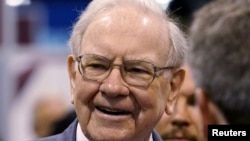 Tỉ phú Warren Buffett, Chủ tịch Tổng giám đốc Tập đoàn Berkshire Hathaway. 