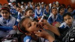 پاکستانی بچوں کے لیے پولیو ویکسی نیشن کی مہم (فائل) بچوں کی معمول کی ویکسینیشن
