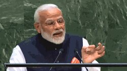 بھارتی وزیرِ اعظم نے جمعے کو اقوام متحدہ کی جنرل اسمبلی سے بھی خطاب کیا۔