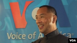 Ông Quách Văn Quý trong lần xuất hiện trên truyền hình của VOA tiếng Hoa.