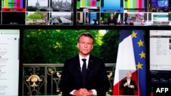 Tổng thống Pháp Emmanuel Macron phát biểu trên truyền hình trước quốc dân, tuyên bố giải tán Quốc hội và kêu gọi cuộc tổng tuyển cử mới vào ngày 30/6, tại Paris, vào ngày 9/6/2024.