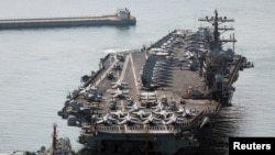Tàu sân bay Mỹ USS Nimitz trên đường đến căn cứ Busan của Hàn Quốc ngày 28/3/2023.