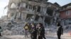 ترکیہ: زلزلے سے متاثرہ عمارت کے ملبے سے ایک ہفتے بعد زندہ خاتون کو نکال لیا گیا